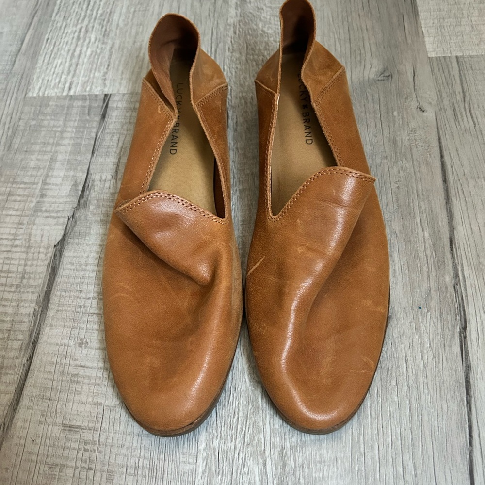 Lucky Brand leather slip one